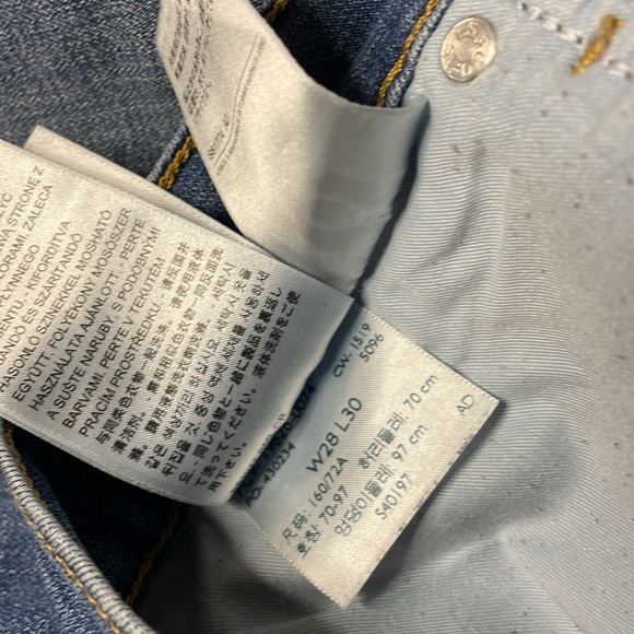 Levi's Blue Denim Shaping Skinny 311 Size 28. GUC.‎ - Picture 8 of 8